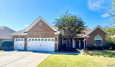 Building Photo - 205 Creekedge Cir NW