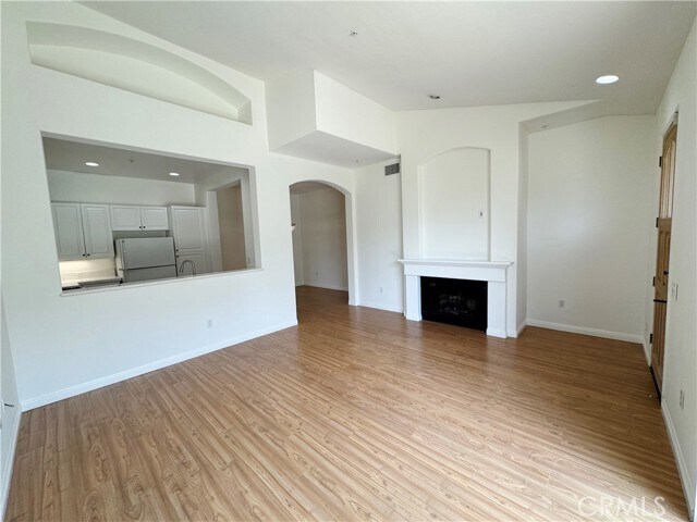 Building Photo - 10 Tivoli Ct