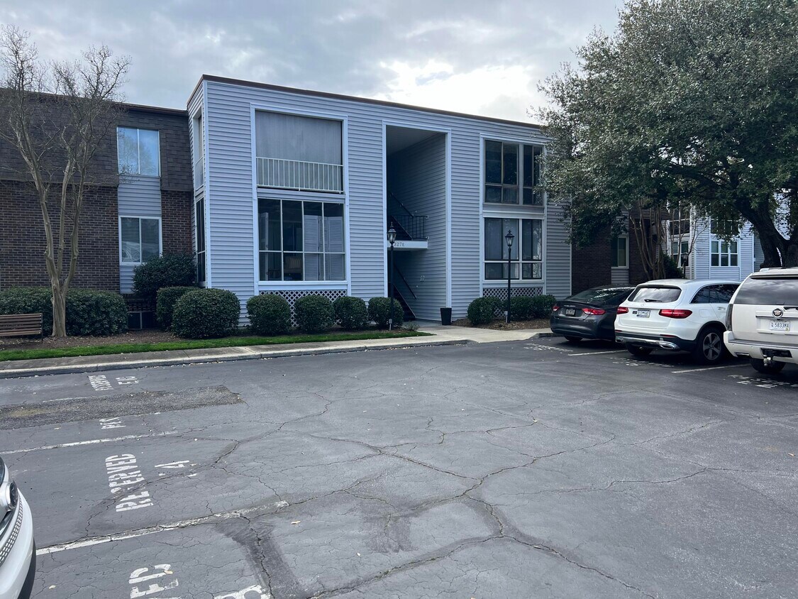 327 Laurens St SW Unit E2, Aiken, SC 29801 Condo for Rent in Aiken