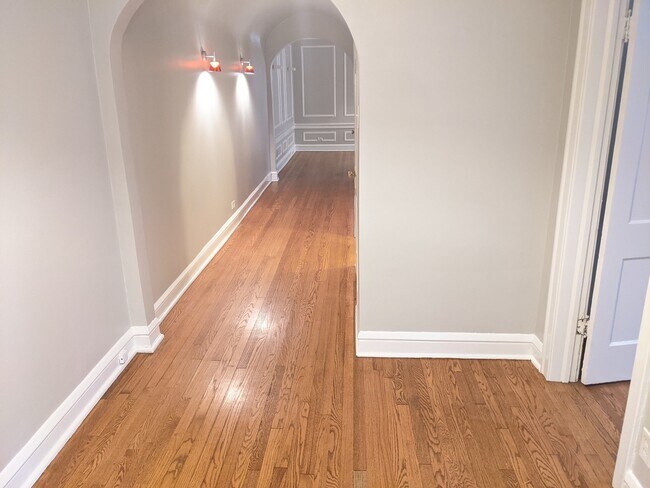 Foto del edificio - 7447 N Hoyne Ave
