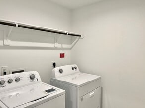 Building Photo - 7515 Cattle Walker Ct