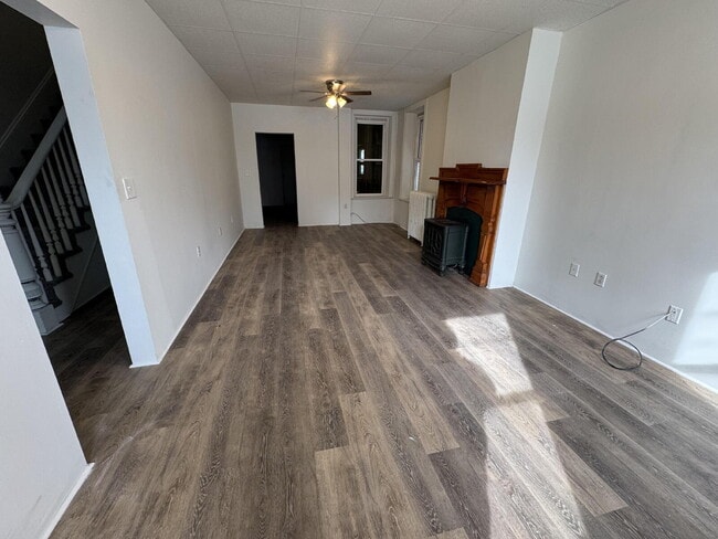 Foto del edificio - 1109 E Philadelphia St