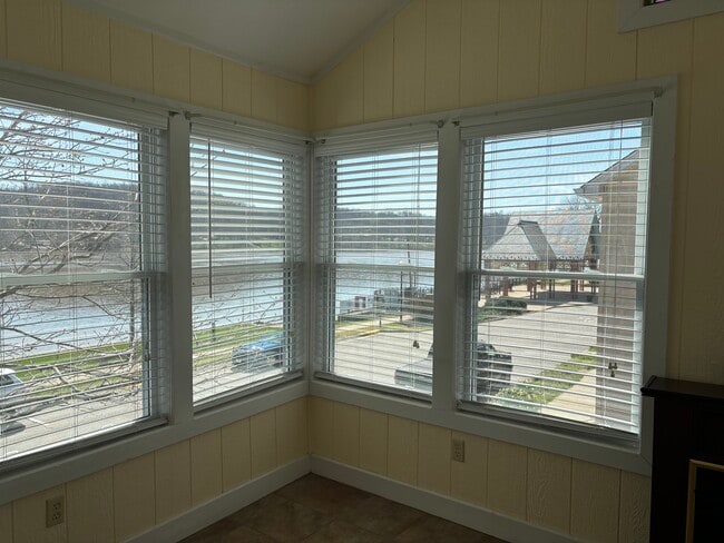 Foto del edificio - 117 N Front St