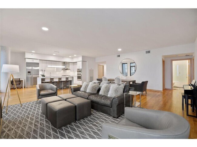 Foto del edificio - 1240 S 2nd St