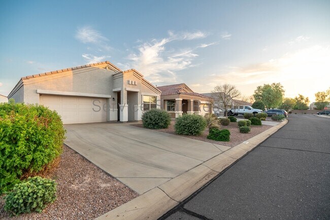 Building Photo - 4957 E Black Opal Ln