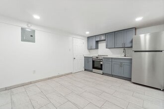 Building Photo - 130 Elmwood Ave