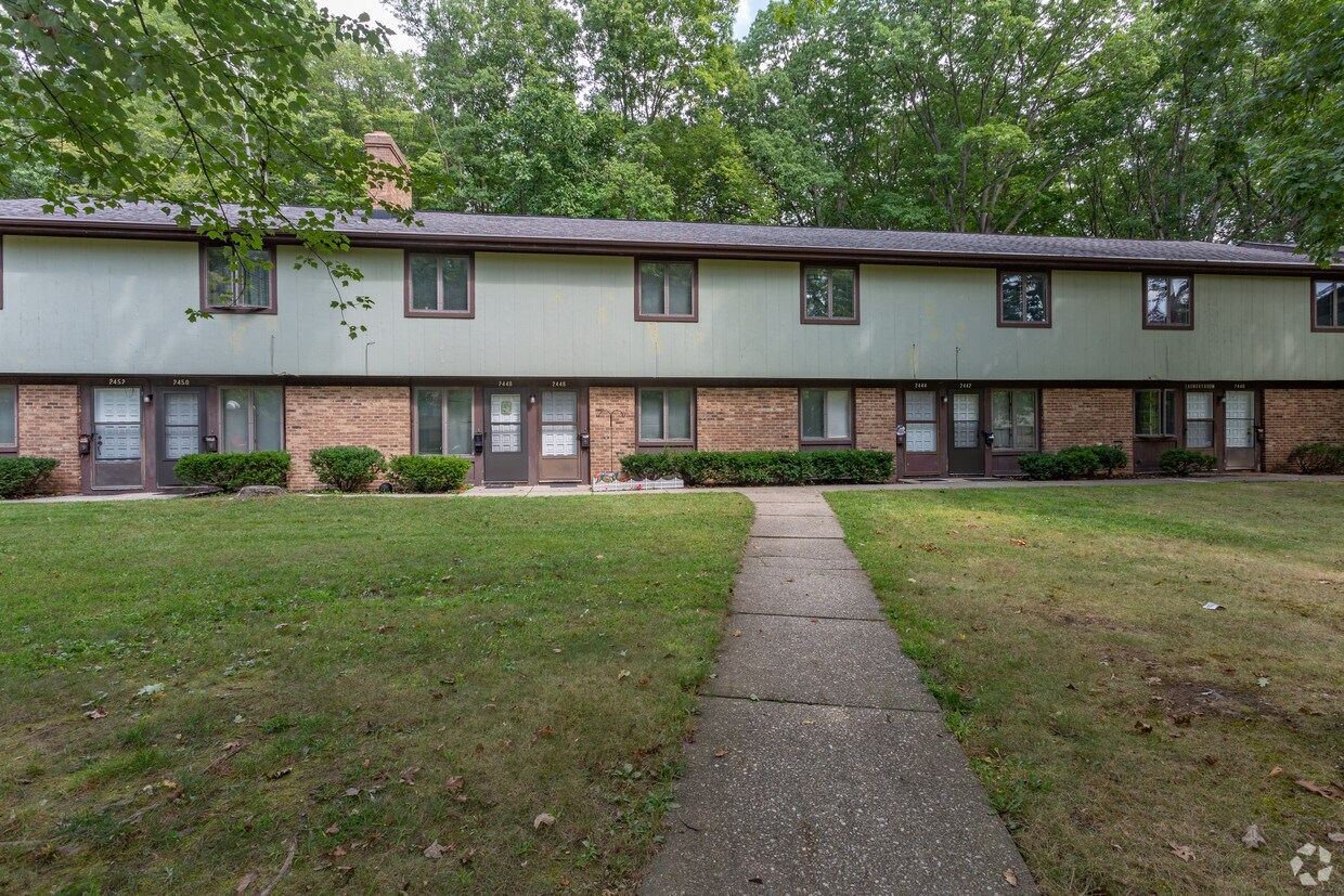 Foto del edificio - 2424 Echo Valley Dr