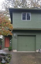 Building Photo - 335 S 16th St