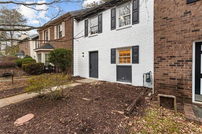 Foto del edificio - 1777 Twin Brooks Dr SE