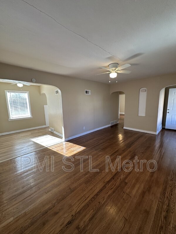 Foto del edificio - 6910 Roland Blvd