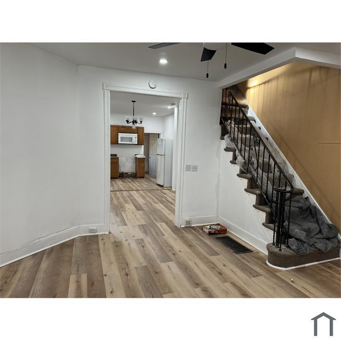 Foto principal - 152 N Edgewood St