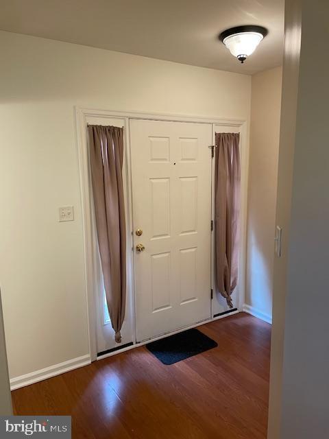 Primary Photo - 511 Eisenhower Dr