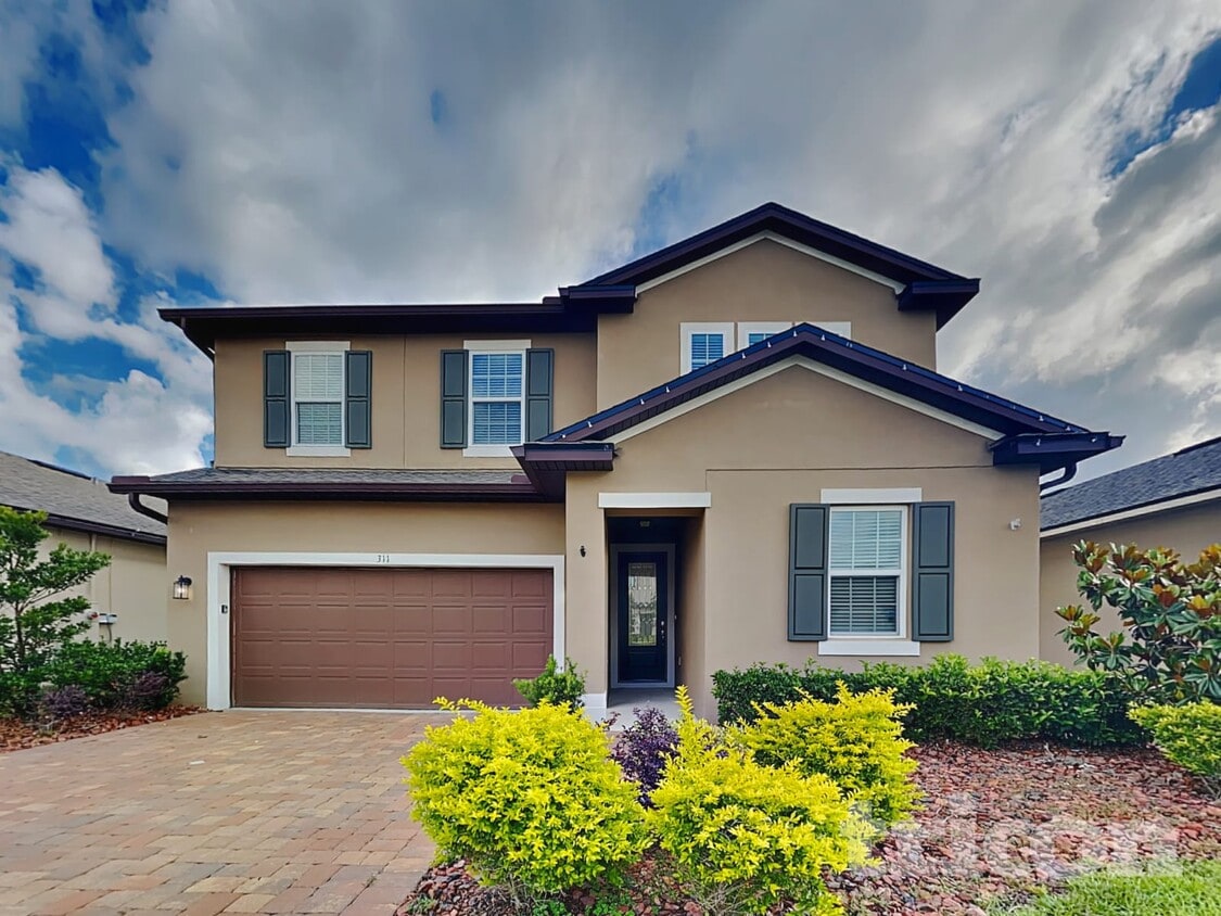 Foto principal - 311 Irving Bend Dr