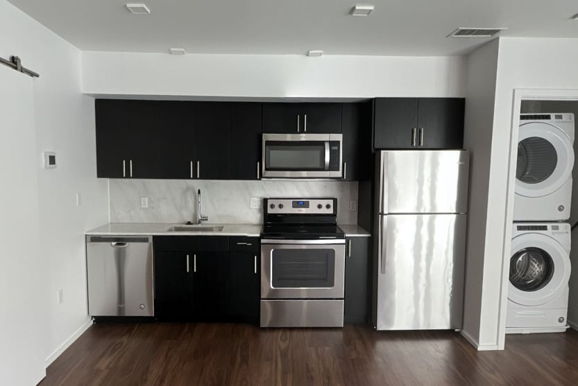 Photo - 9 E. Mount Royal Apartments