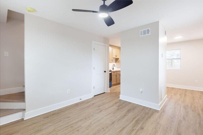 Foto del edificio - 396 Linden Ave NE