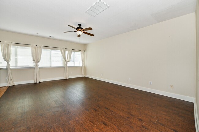 Foto del edificio - 11926 Prior Park Dr