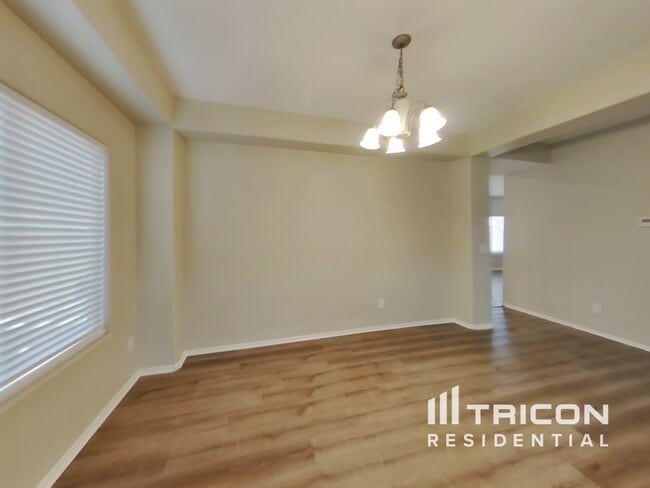 Building Photo - 1480 E Anna Dr