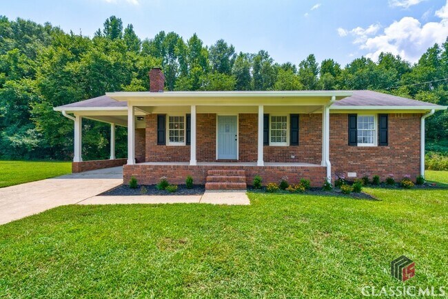 Building Photo - 1551 Hebron Church Rd