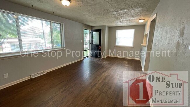 Foto del edificio - Beautiful 3 Bedroom 1.5 Bathroom in Kansas...