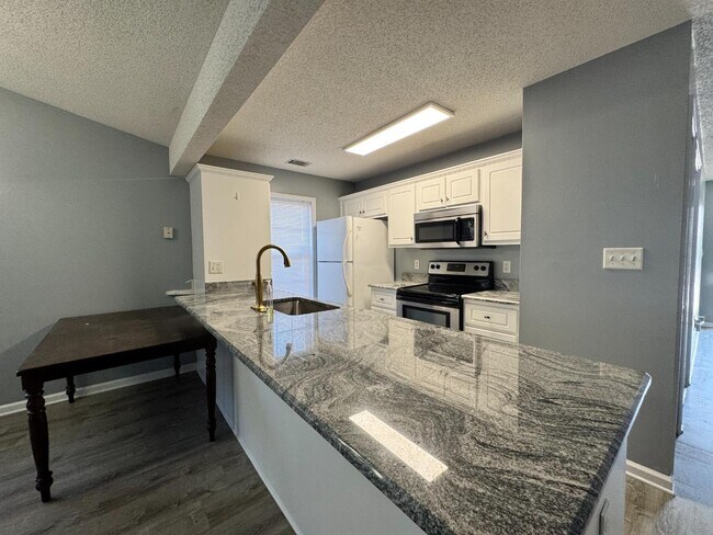 Foto del edificio - 2029 Caton Dr