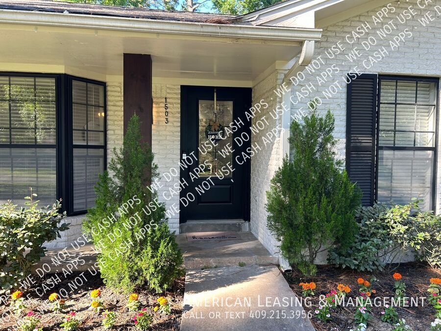 Primary Photo - 1503 Robinhood Ln