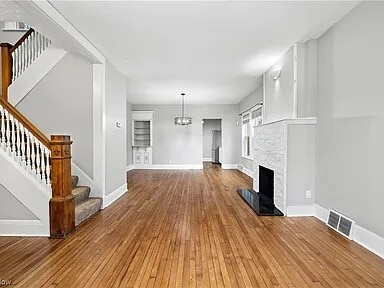 Foto del edificio - 1773 W 47th St