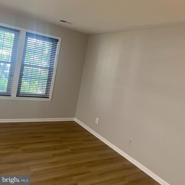 Foto del edificio - 12896 Grays Pointe Rd