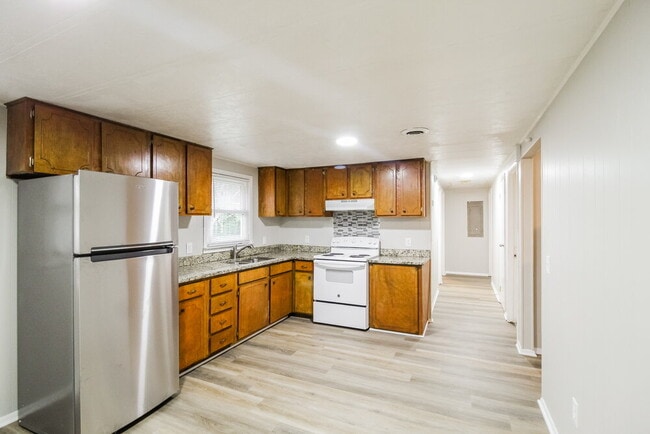 Foto del edificio - 1785 McCollum Rd SW