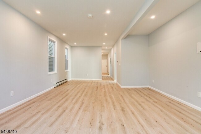 Building Photo - 34 Millington Ave