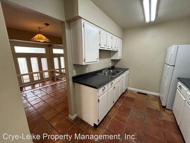 Building Photo - 2 br, 2.5 bath House - 2430 East End Row
