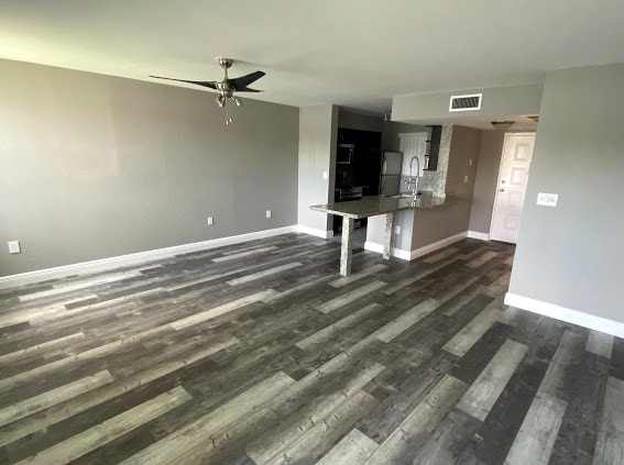 Building Photo - 2850 N Oakland Forest Dr