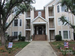 Building Photo - 10240 Rose Meadow Ln