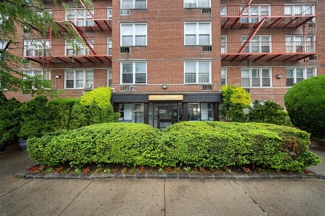 Foto del edificio - 720 E 31st St