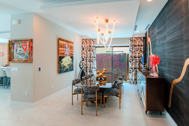 Foto del edificio - 8305 Fishhawk Falls Ct