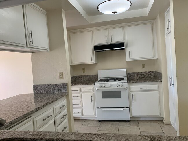 Building Photo - 1235 Mohave Dr