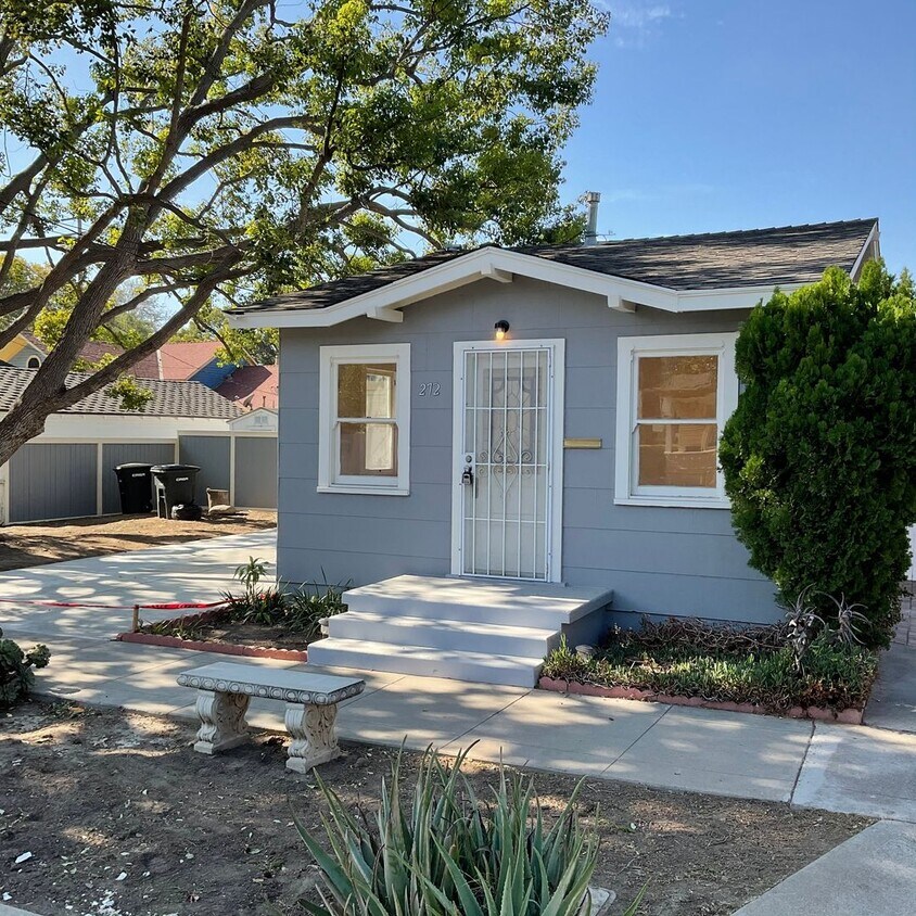 Primary Photo - 272 S Grand St