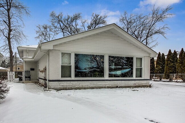 Building Photo - 9510 Keystone Ave