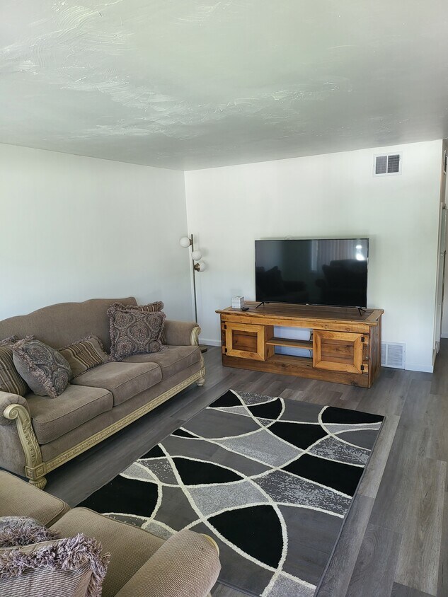 209 W 24th St Unit 2, Burley, ID 83318 Apartments in Burley, ID