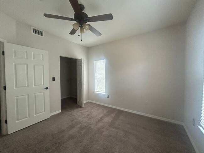 Building Photo - 5616 Pinnacle Heights Cir