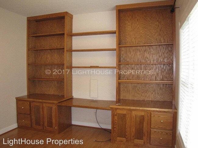 Foto del edificio - 202 Duncraig Dr