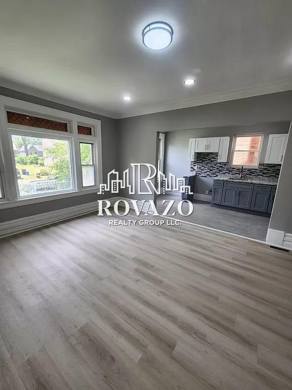 Foto del edificio - 267 Goldsmith Ave