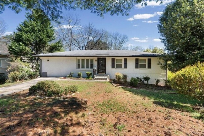 Foto del edificio - 2815 Carolyn Dr