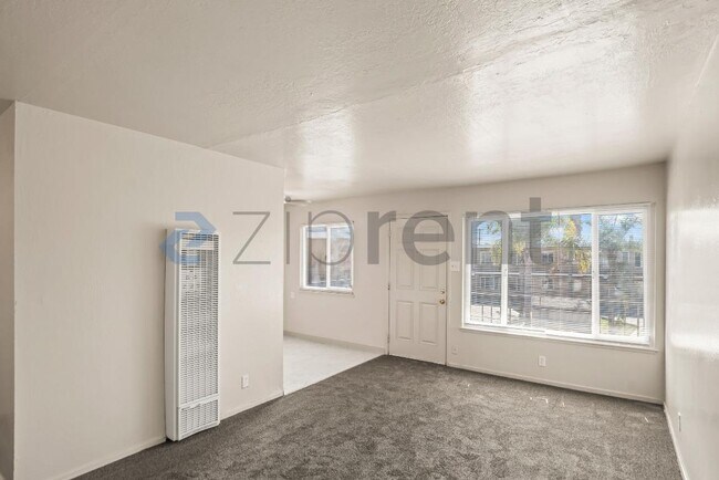 Building Photo - Unit 37