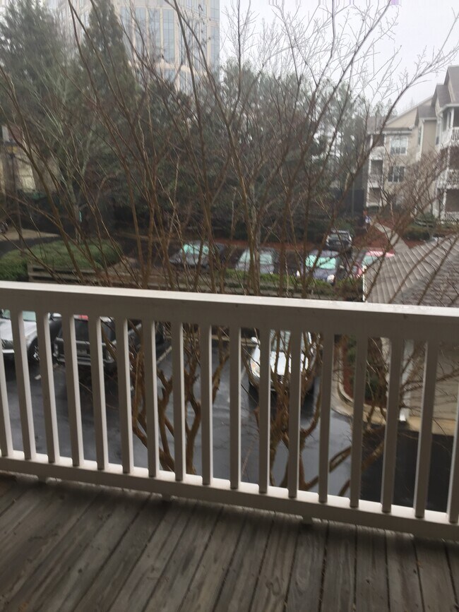 Building Photo - 1250 Parkwood Cir SE