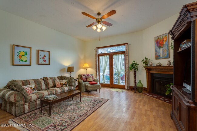 Foto del edificio - 2716 Oak St