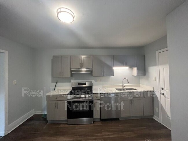 Foto del edificio - 466 Birney St NE