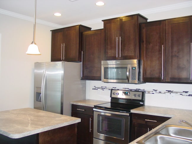 Building Photo - 111 Ventura Pl