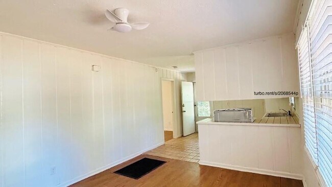 Foto del edificio - 7062 Felton Ln