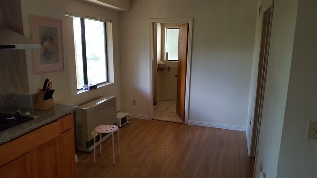 Foto del edificio - One Bedroom