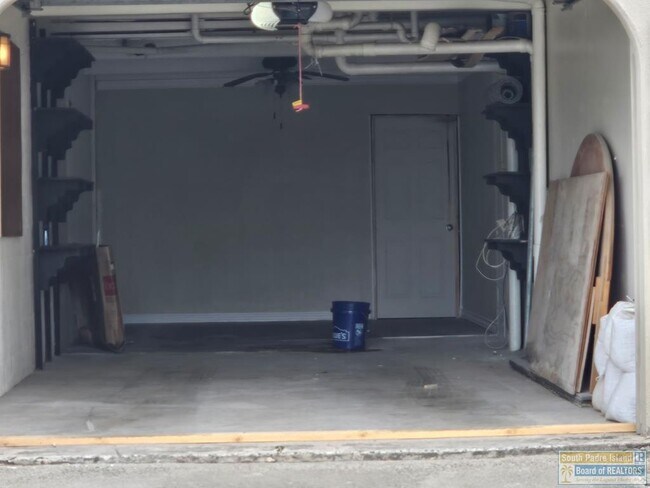 Building Photo - 1336 Harbor Island Dr